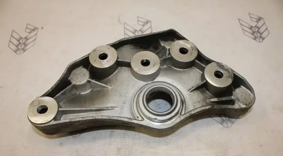 Mercedes-Benz C W205 Other engine bay part A6420140500