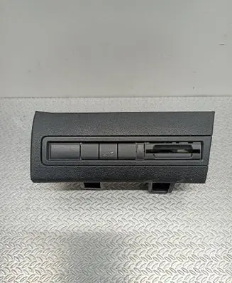 Peugeot 5008 II Other interior part 9811980477 110293A0 110294A0