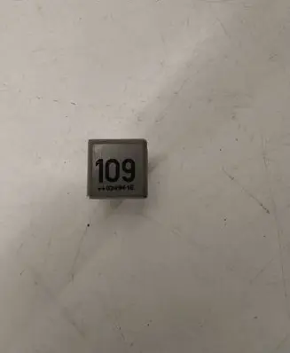 Audi A3 S3 8L Other relay 1J0906381A