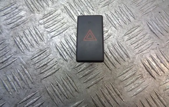 Toyota Avensis T250 Hazard light switch