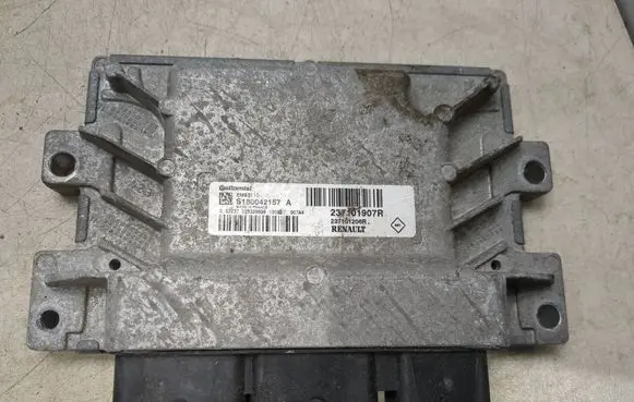 Renault Kangoo II Engine control unit/module S180042157A 237101907R 237101206R