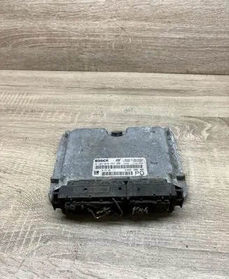 Opel Zafira A Engine control unit/module 24417169 0281010268