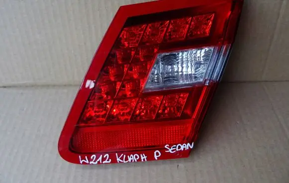 Mercedes-Benz E W212 Tailgate rear/tail lights