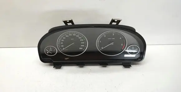 BMW X3 F25 Speedometer (instrument cluster) 9249345