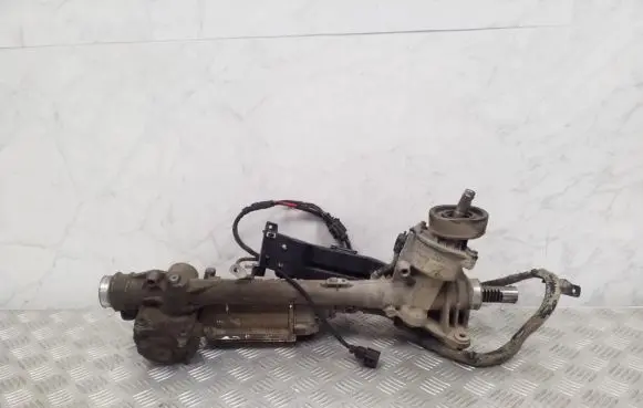 Volkswagen Golf VI Steering rack 1K1423051E