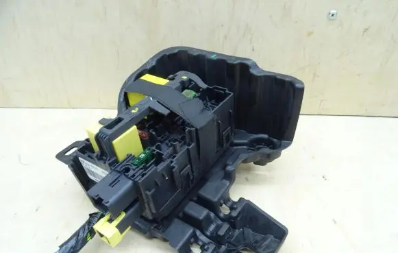 Peugeot 208 Fuse box set