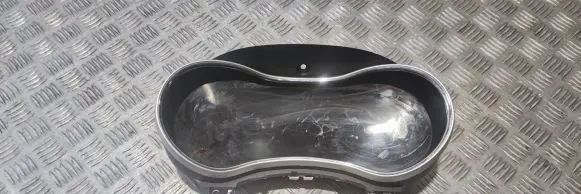 Jeep Grand Cherokee Speedometer (instrument cluster) 68331578AC 68331578