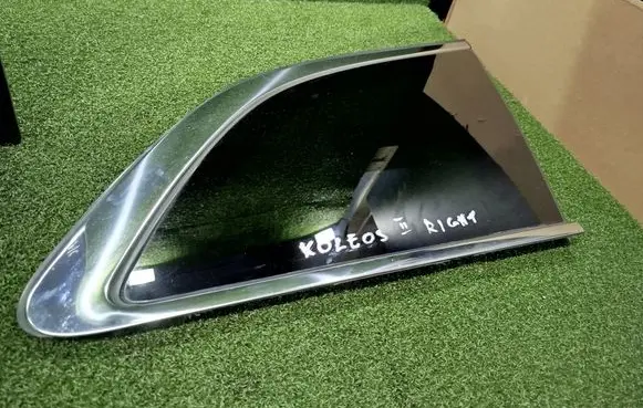 Renault Koleos II Rear side window 43R016881 E001143 DOT184AS3M535