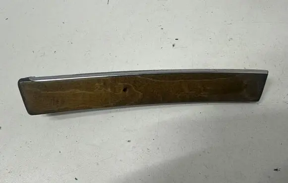 Mercedes-Benz E W211 Dashboard glove box trim A2116800771