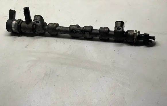 Honda Accord Fuel main line pipe 1077800510 052556 0445214176