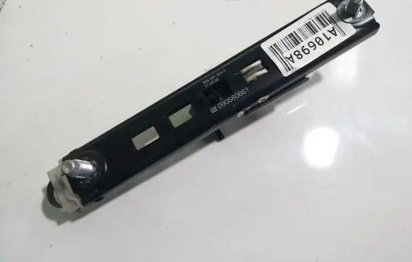 Opel Zafira A Seat belt adjustment rail 090560661 566291504A