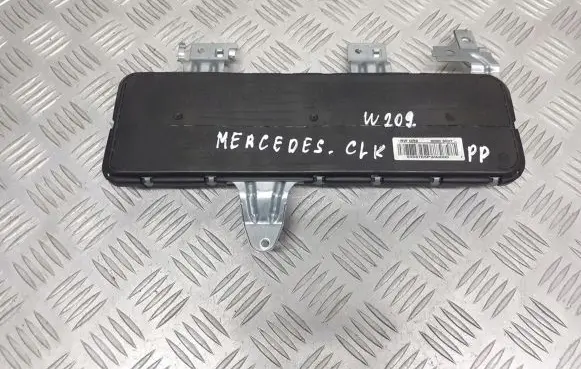 Mercedes-Benz CLK A209 C209 Steering wheel airbag A2098601405