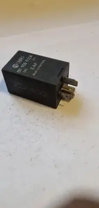 Volkswagen PASSAT B3 Other relay 191955532A