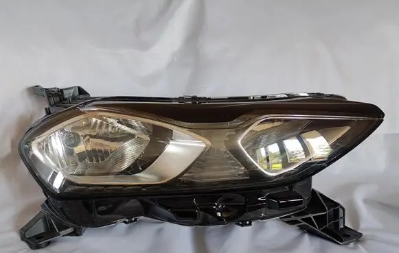 Citroen DS3 Headlight/headlamp 9820840580