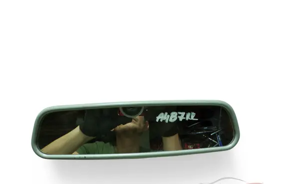 Rear view mirror (interior)