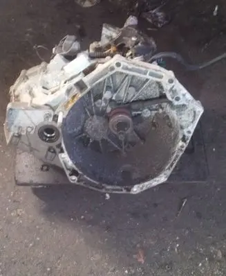 Renault Megane III Manual 5 speed gearbox 320103891R S034382