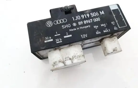Volkswagen Polo Coolant fan relay 1j0919506m 898967000