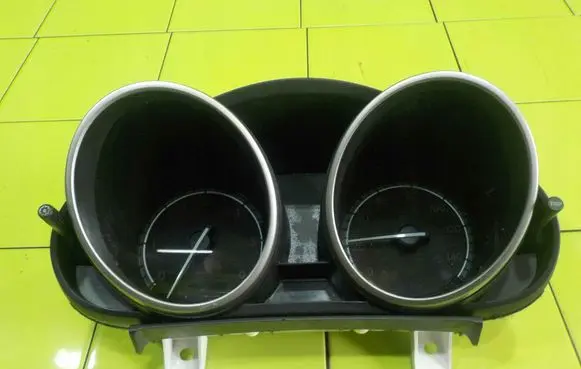 Mazda 3 II Speedometer (instrument cluster) BBM655430