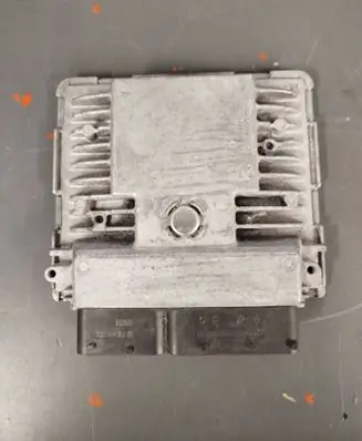 Seat Ibiza III (6L) Engine control unit/module 03f906070hb