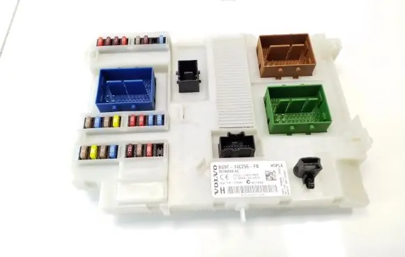 Volvo V60 Comfort/convenience module BG9T14C256FB 30786848AE