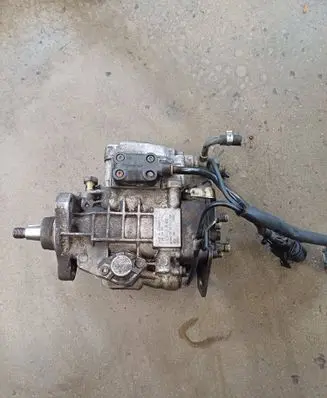 Volkswagen PASSAT B5 Fuel injection high pressure pump 0460404969