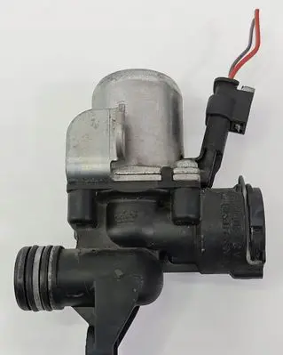 Mercedes-Benz GLK (X204) Coolant heater control valve A2722000031
