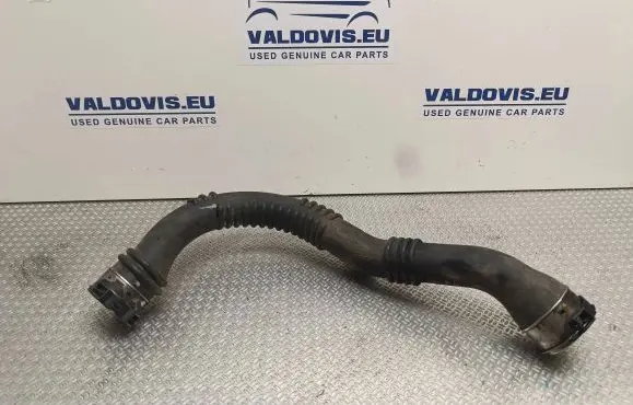 Opel Vivaro Intercooler hose/pipe 144606126R 93867727