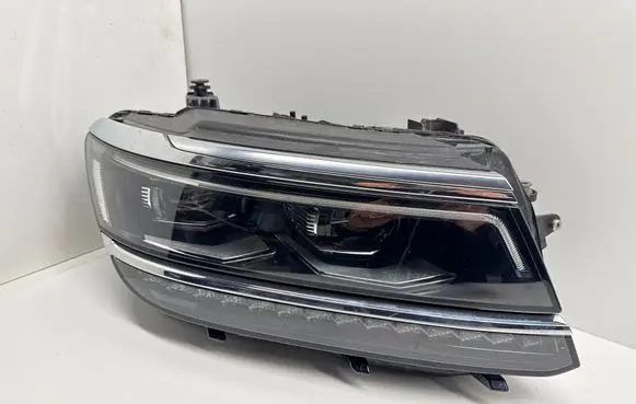 Volkswagen Tiguan Headlight/headlamp 5NB941114E 14510002620 LE15A6359