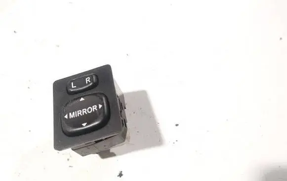 Toyota Yaris Wing mirror switch 769746e 183574
