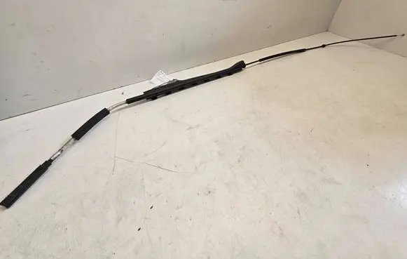Engine bonnet/hood lock release cable