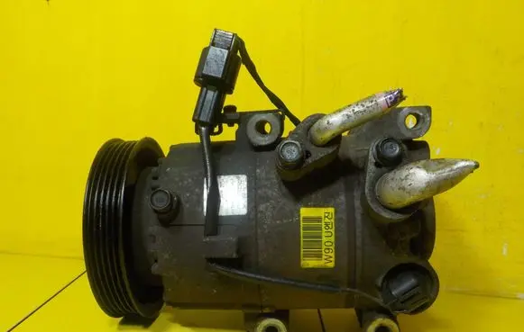 KIA Soul Air conditioning (A/C) compressor (pump) F500FGDCA02 D4FB