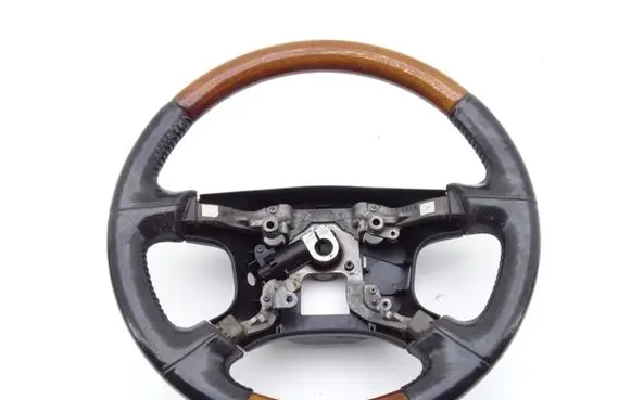 Mitsubishi Pajero Steering wheel