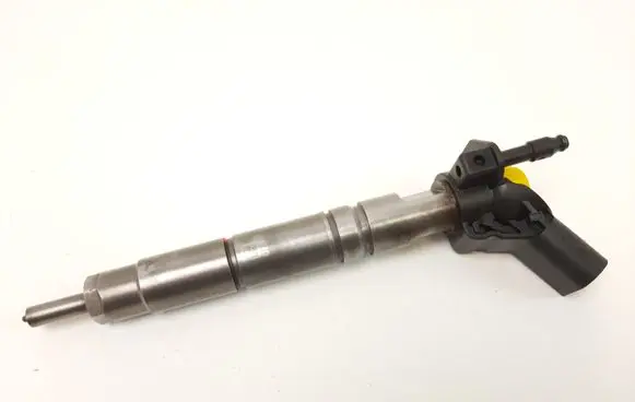 Mercedes-Benz Sprinter W906 Fuel injector A6420700587 070212 0445115027