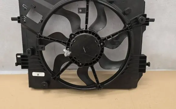 Renault Clio V Electric radiator cooling fan 214813070