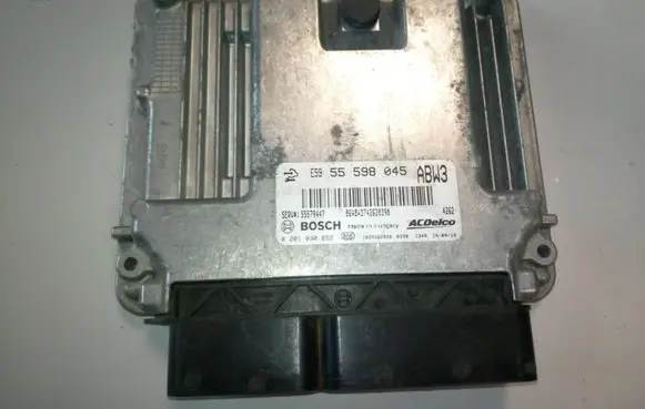 Opel Zafira C Engine control unit/module 55598045 0218030852 NE69651