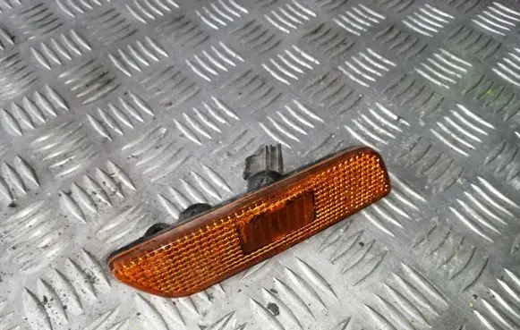 Volvo S80 Front indicator light 9190951