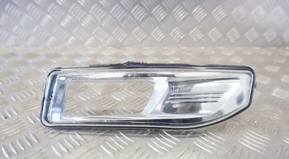 Nissan Leaf II (ZE1) Fog light part 
