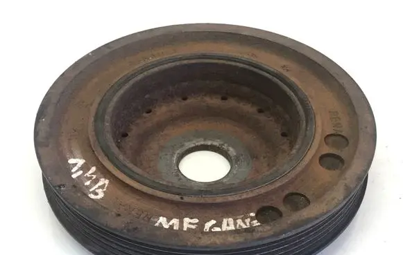 Renault Megane II Crankshaft pulley C27953