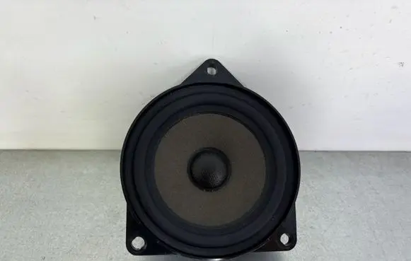 BMW 2 F46 Subwoofer speaker 16014910