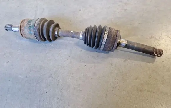 Mitsubishi Pajero Sport I Front driveshaft