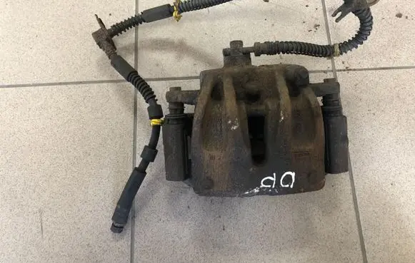 Land Rover Range Rover Sport L320 Front brake caliper