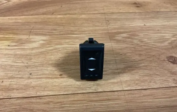 Ford Mondeo Mk III Electric window control switch 1S7T14529AB 03163201 CC01