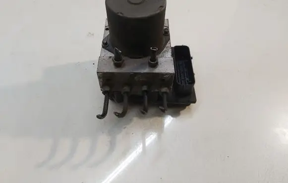 BMW 5 E60 E61 ABS Pump 6777797