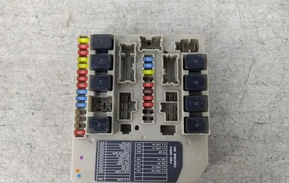 Nissan Micra BSM Control unit 