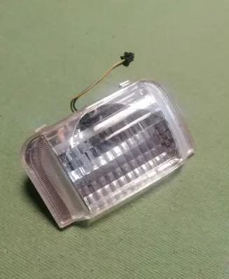 Front fender indicator light