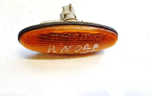 Honda Accord Front fender indicator light 0464120 046-4120