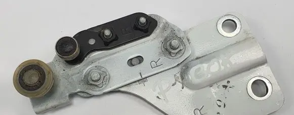 Nissan NV200 Sliding door upper roller guide/hinge 