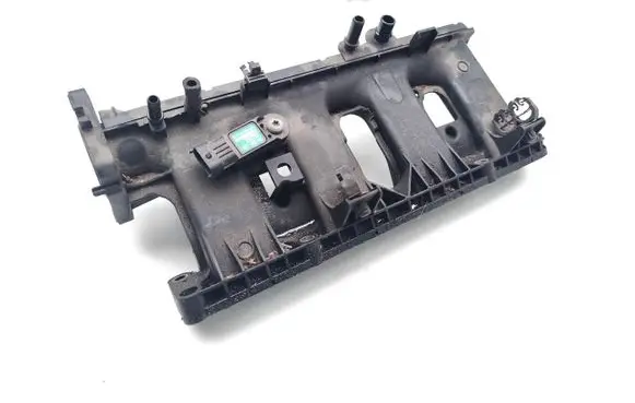 Nissan Qashqai Intake manifold 140030983R 0281002997 1072535S01