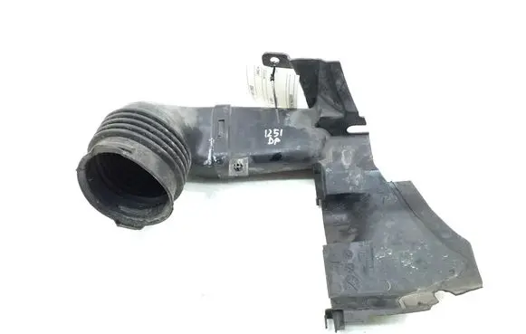 Mercedes-Benz CLK A208 C208 Air intake hose/pipe A2085280007