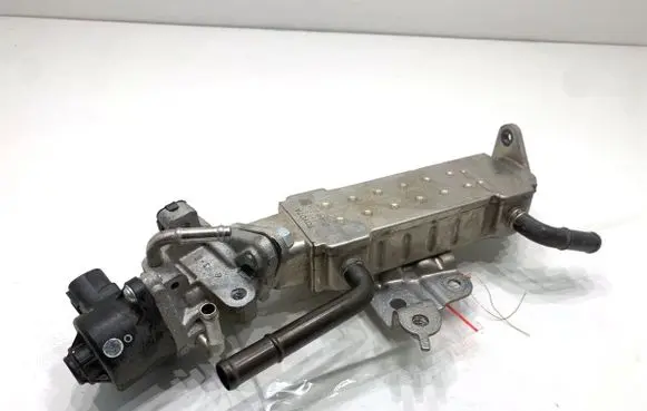 Lexus IS III XE30 EGR valve 2205000031